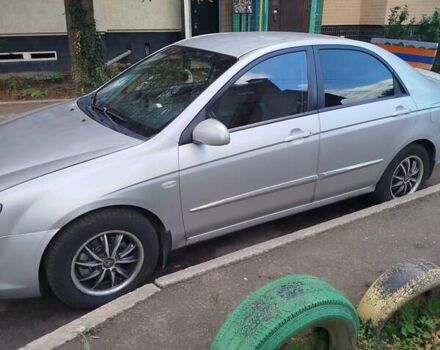 Киа Черато 2007 в Кривом Роге на Automoto.ua Серый Киа Черато, объемом двигателя 1.6 л и пробегом 240 тыс. км за 4300 $, фото 4 на Automoto.ua