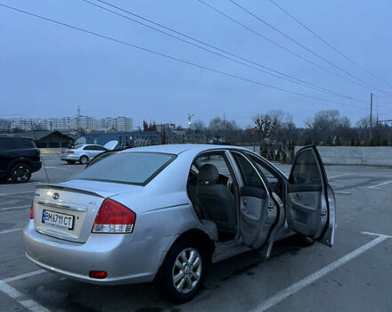 Серый Киа Черато, объемом двигателя 2 л и пробегом 326 тыс. км за 4200 $, фото 6 на Automoto.ua