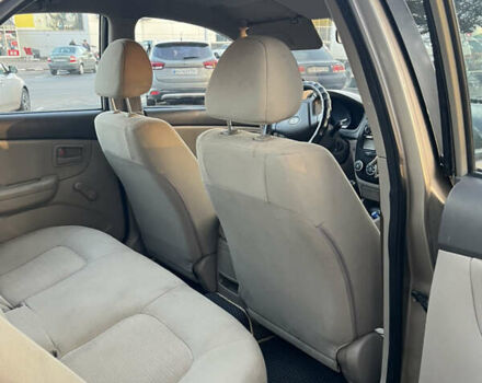 Серый Киа Черато, объемом двигателя 1.6 л и пробегом 268 тыс. км за 3900 $, фото 3 на Automoto.ua