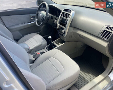 Серый Киа Черато, объемом двигателя 1.6 л и пробегом 82 тыс. км за 6300 $, фото 17 на Automoto.ua