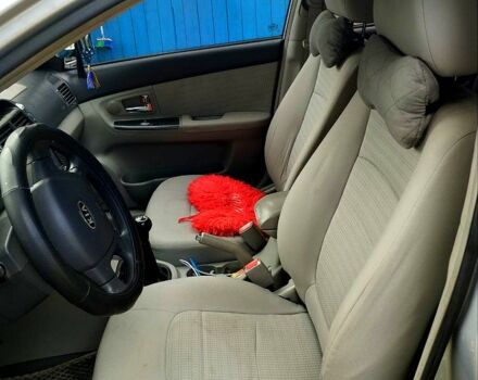 Сірий Кіа Черато, об'ємом двигуна 2 л та пробігом 270 тис. км за 3600 $, фото 1 на Automoto.ua