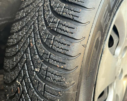 Серый Киа Черато, объемом двигателя 1.6 л и пробегом 268 тыс. км за 3900 $, фото 6 на Automoto.ua