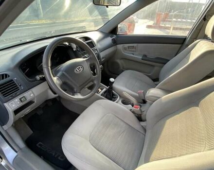 Серый Киа Черато, объемом двигателя 1.6 л и пробегом 173 тыс. км за 4950 $, фото 10 на Automoto.ua