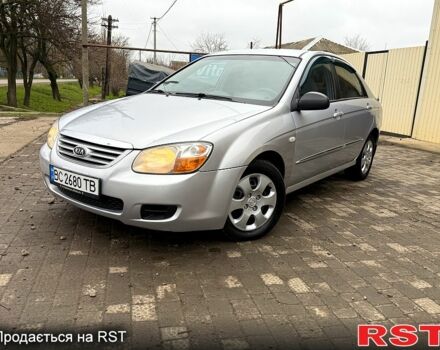 Серый Киа Черато, объемом двигателя 1.6 л и пробегом 250 тыс. км за 4200 $, фото 1 на Automoto.ua