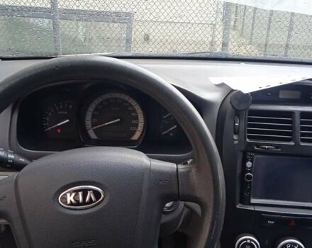 Серый Киа Черато, объемом двигателя 1.59 л и пробегом 240 тыс. км за 3500 $, фото 1 на Automoto.ua