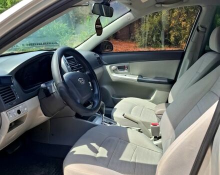 Киа Черато 2007 в Днепре (Днепропетровске) на Automoto.ua Серый Киа Черато, объемом двигателя 2 л и пробегом 180 тыс. км за 4850 $, фото 4 на Automoto.ua