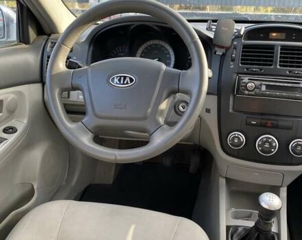 Серый Киа Черато, объемом двигателя 1.6 л и пробегом 173 тыс. км за 4950 $, фото 8 на Automoto.ua