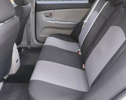 Серый Киа Черато, объемом двигателя 1.6 л и пробегом 218 тыс. км за 4500 $, фото 8 на Automoto.ua