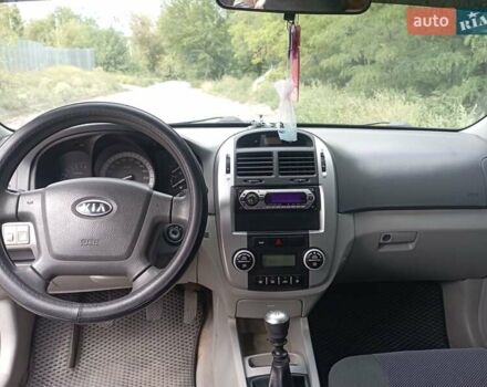 Киа Черато 2007 в Светловдске на Automoto.ua Серый Киа Черато, объемом двигателя 1.6 л и пробегом 164 тыс. км за 5000 $, фото 6 на Automoto.ua