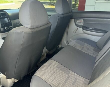 Серый Киа Черато, объемом двигателя 1.6 л и пробегом 207 тыс. км за 4499 $, фото 9 на Automoto.ua