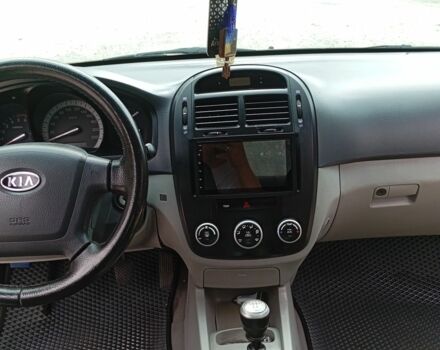 Сірий Кіа Черато, об'ємом двигуна 1.6 л та пробігом 240 тис. км за 5000 $, фото 7 на Automoto.ua