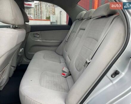 Серый Киа Черато, объемом двигателя 2 л и пробегом 183 тыс. км за 4000 $, фото 16 на Automoto.ua