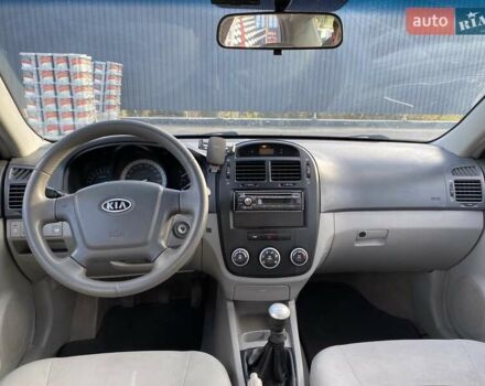 Серый Киа Черато, объемом двигателя 1.6 л и пробегом 173 тыс. км за 4950 $, фото 13 на Automoto.ua