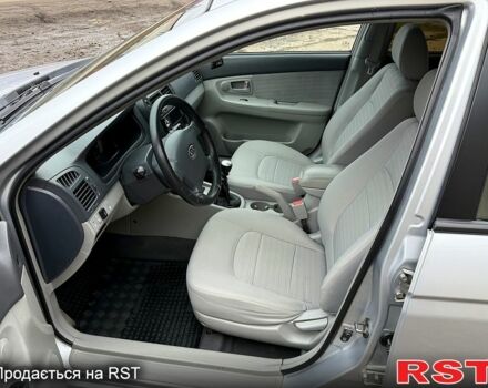 Серый Киа Черато, объемом двигателя 1.6 л и пробегом 250 тыс. км за 4200 $, фото 8 на Automoto.ua