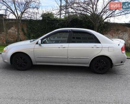 Серый Киа Черато, объемом двигателя 1.6 л и пробегом 218 тыс. км за 4500 $, фото 1 на Automoto.ua