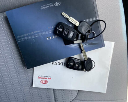 Серый Киа Черато, объемом двигателя 1.6 л и пробегом 82 тыс. км за 6300 $, фото 3 на Automoto.ua