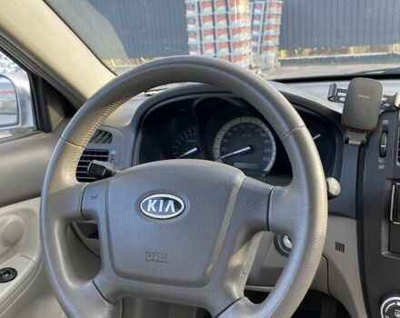Серый Киа Черато, объемом двигателя 1.6 л и пробегом 173 тыс. км за 4950 $, фото 12 на Automoto.ua