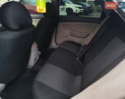 Киа Черато 2007 в Новомосковске на Automoto.ua Серый Киа Черато, объемом двигателя 1.6 л и пробегом 138 тыс. км за 4500 $, фото 9 на Automoto.ua