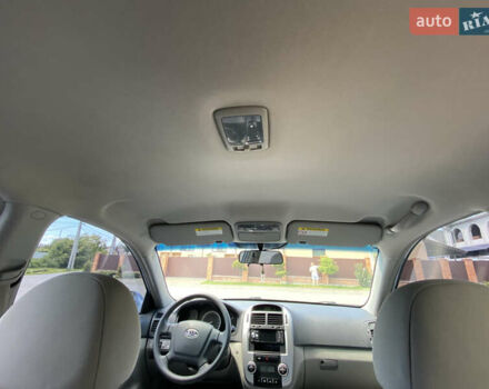 Серый Киа Черато, объемом двигателя 1.6 л и пробегом 82 тыс. км за 6300 $, фото 11 на Automoto.ua