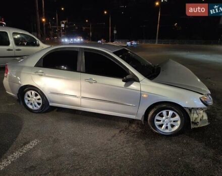 Сірий Кіа Черато, об'ємом двигуна 1.59 л та пробігом 203 тис. км за 1800 $, фото 3 на Automoto.ua