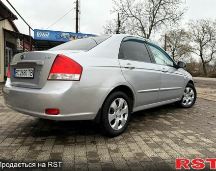 Серый Киа Черато, объемом двигателя 1.6 л и пробегом 250 тыс. км за 4200 $, фото 7 на Automoto.ua