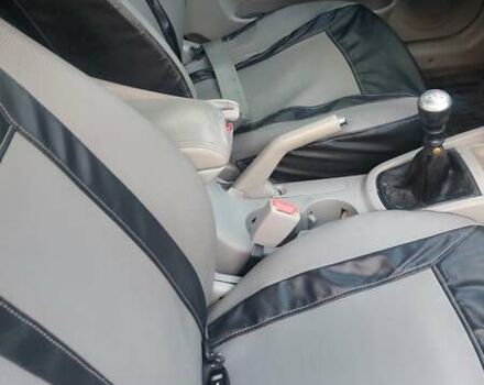 Серый Киа Черато, объемом двигателя 1.6 л и пробегом 206 тыс. км за 4700 $, фото 13 на Automoto.ua