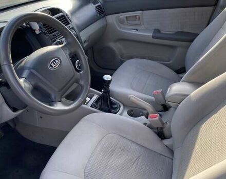 Серый Киа Черато, объемом двигателя 1.6 л и пробегом 173 тыс. км за 4950 $, фото 9 на Automoto.ua