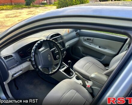 Сірий Кіа Черато, об'ємом двигуна 1.6 л та пробігом 182 тис. км за 4300 $, фото 2 на Automoto.ua