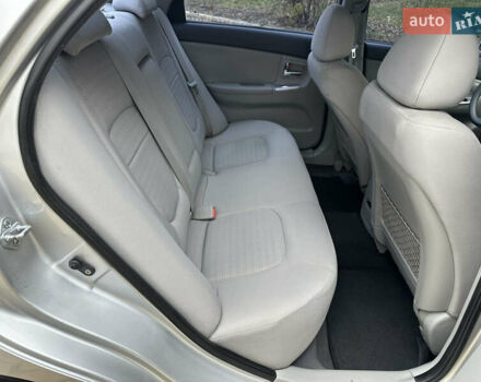 Сірий Кіа Черато, об'ємом двигуна 2 л та пробігом 192 тис. км за 5100 $, фото 5 на Automoto.ua