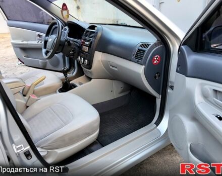 Киа Черато 2008 в Полтаве на Automoto.ua Серый Киа Черато, объемом двигателя 1.6 л и пробегом 194 тыс. км за 4000 $, фото 2 на Automoto.ua