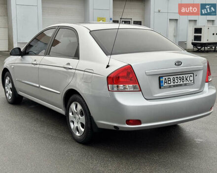 Серый Киа Черато, объемом двигателя 1.6 л и пробегом 180 тыс. км за 4950 $, фото 6 на Automoto.ua