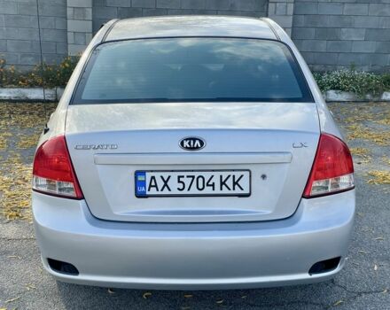 Серый Киа Черато, объемом двигателя 1.6 л и пробегом 215 тыс. км за 4500 $, фото 7 на Automoto.ua