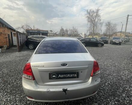 Серый Киа Черато, объемом двигателя 1.6 л и пробегом 220 тыс. км за 2550 $, фото 4 на Automoto.ua