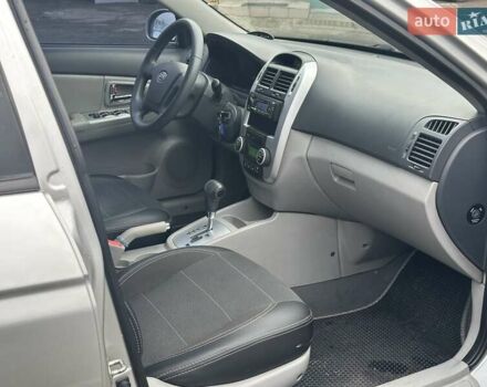 Серый Киа Черато, объемом двигателя 1.98 л и пробегом 188 тыс. км за 4990 $, фото 20 на Automoto.ua