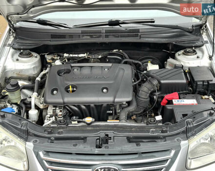 Серый Киа Черато, объемом двигателя 1.6 л и пробегом 180 тыс. км за 4950 $, фото 33 на Automoto.ua