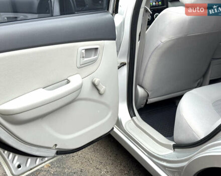 Серый Киа Черато, объемом двигателя 1.6 л и пробегом 180 тыс. км за 4950 $, фото 22 на Automoto.ua