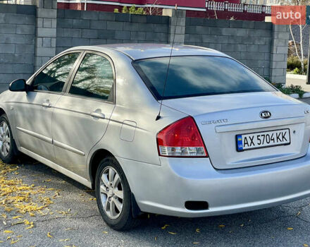 Серый Киа Черато, объемом двигателя 1.6 л и пробегом 214 тыс. км за 4500 $, фото 8 на Automoto.ua