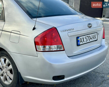 Серый Киа Черато, объемом двигателя 1.6 л и пробегом 214 тыс. км за 4500 $, фото 11 на Automoto.ua