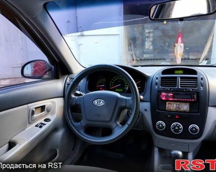 Киа Черато 2008 в Полтаве на Automoto.ua Серый Киа Черато, объемом двигателя 1.6 л и пробегом 194 тыс. км за 4000 $, фото 4 на Automoto.ua