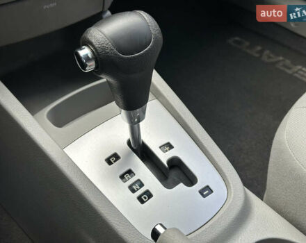 Сірий Кіа Черато, об'ємом двигуна 2 л та пробігом 192 тис. км за 5100 $, фото 20 на Automoto.ua