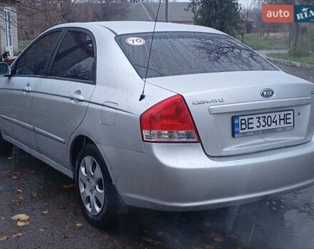 Серый Киа Черато, объемом двигателя 1.6 л и пробегом 220 тыс. км за 3000 $, фото 2 на Automoto.ua