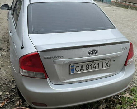 Серый Киа Черато, объемом двигателя 1.6 л и пробегом 210 тыс. км за 1900 $, фото 4 на Automoto.ua