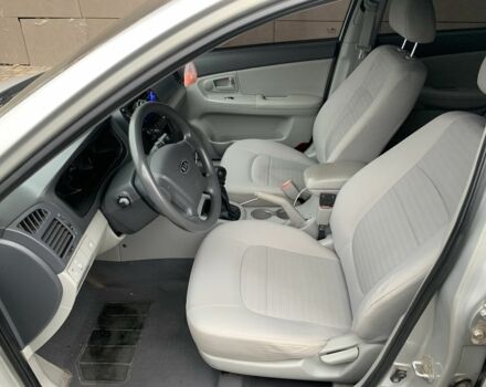 Серый Киа Черато, объемом двигателя 1.6 л и пробегом 180 тыс. км за 4800 $, фото 8 на Automoto.ua