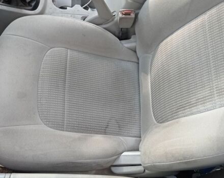 Серый Киа Черато, объемом двигателя 1.6 л и пробегом 130 тыс. км за 2019 $, фото 8 на Automoto.ua