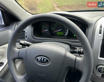 Сірий Кіа Черато, об'ємом двигуна 2 л та пробігом 192 тис. км за 5100 $, фото 17 на Automoto.ua