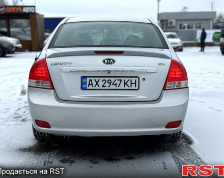 Сірий Кіа Черато, об'ємом двигуна 1.6 л та пробігом 200 тис. км за 4700 $, фото 5 на Automoto.ua