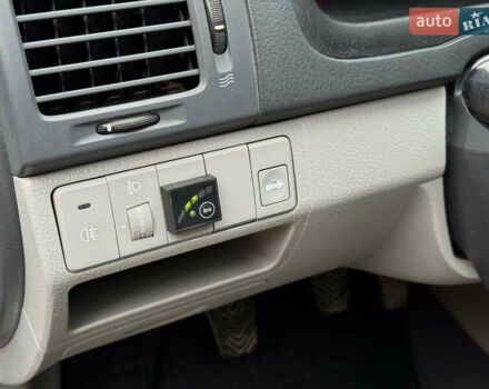 Серый Киа Черато, объемом двигателя 1.6 л и пробегом 180 тыс. км за 4950 $, фото 29 на Automoto.ua