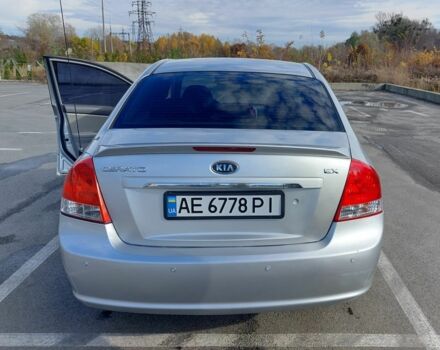Киа Черато 2008 в Ирпене на Automoto.ua Серый Киа Черато, объемом двигателя 2 л и пробегом 188 тыс. км за 5000 $, фото 2 на Automoto.ua