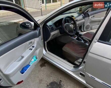 Киа Черато 2008 в Умани на Automoto.ua Серый Киа Черато, объемом двигателя 1.59 л и пробегом 267 тыс. км за 4000 $, фото 7 на Automoto.ua