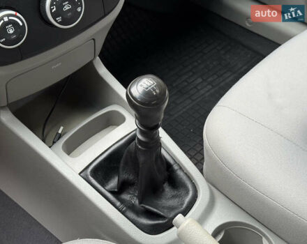 Серый Киа Черато, объемом двигателя 1.6 л и пробегом 180 тыс. км за 4950 $, фото 31 на Automoto.ua